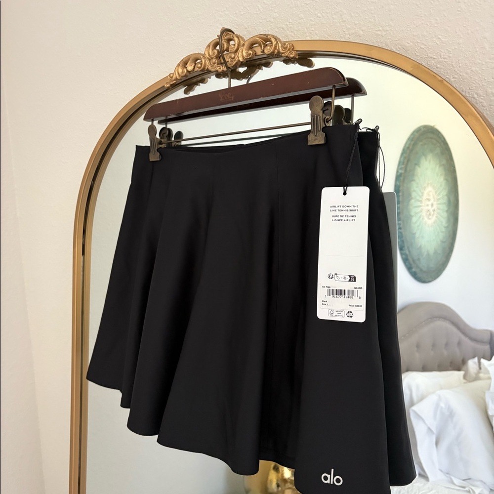 New ALO Airlift down the line tennis skirt